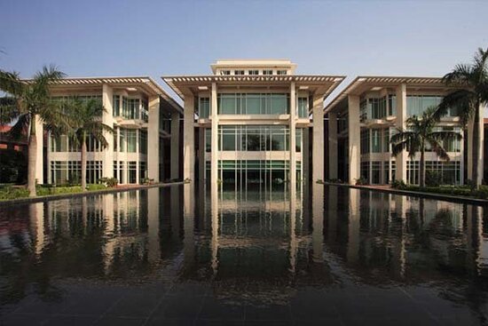Jaypee Palace Hotel And Convention Centre Tora Agra Escorts Service