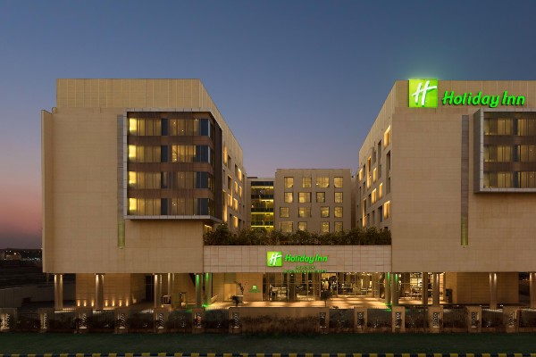 Hotel Holiday Inn Aerocity Delhi Escorts Service