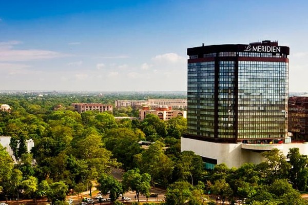 Hotel Le Meridien Connaught Place Delhi Escorts Service