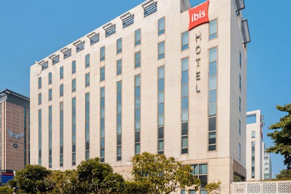 Ibis Hotel Aerocity Delhi Escorts Service