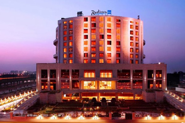 Radisson Blu Hotel Dwarka Delhi Escorts Service