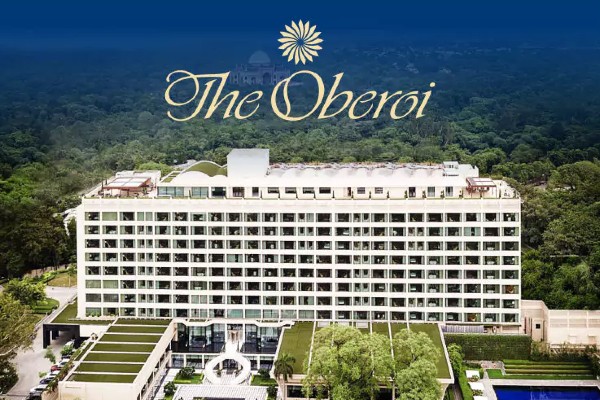 The Oberoi Hotel Golf Links Delhi Escorts Service